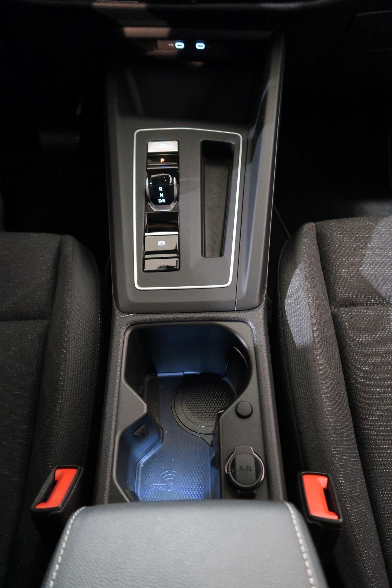 Volkswagen Golf 1.5 etsi evo Life 130cv dsg