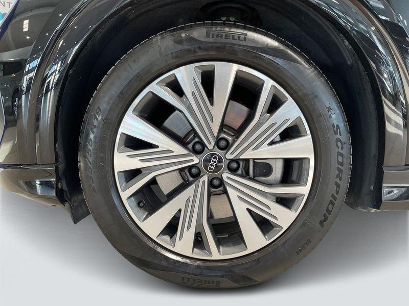 Audi Q4 e-tron Q4 Business Advanced 40 e-tron 150,00 kW
