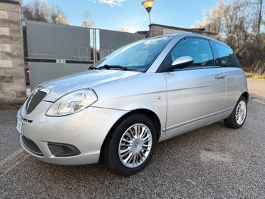 Lancia Ypsilon 1.2 8V Argento 60cv