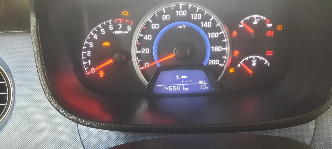 Hyundai i10 cc1.0 benzina anno 2016