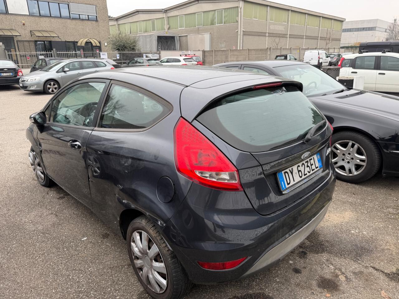 Ford Fiesta 1.2 benzina euro5a 82CV incidentato