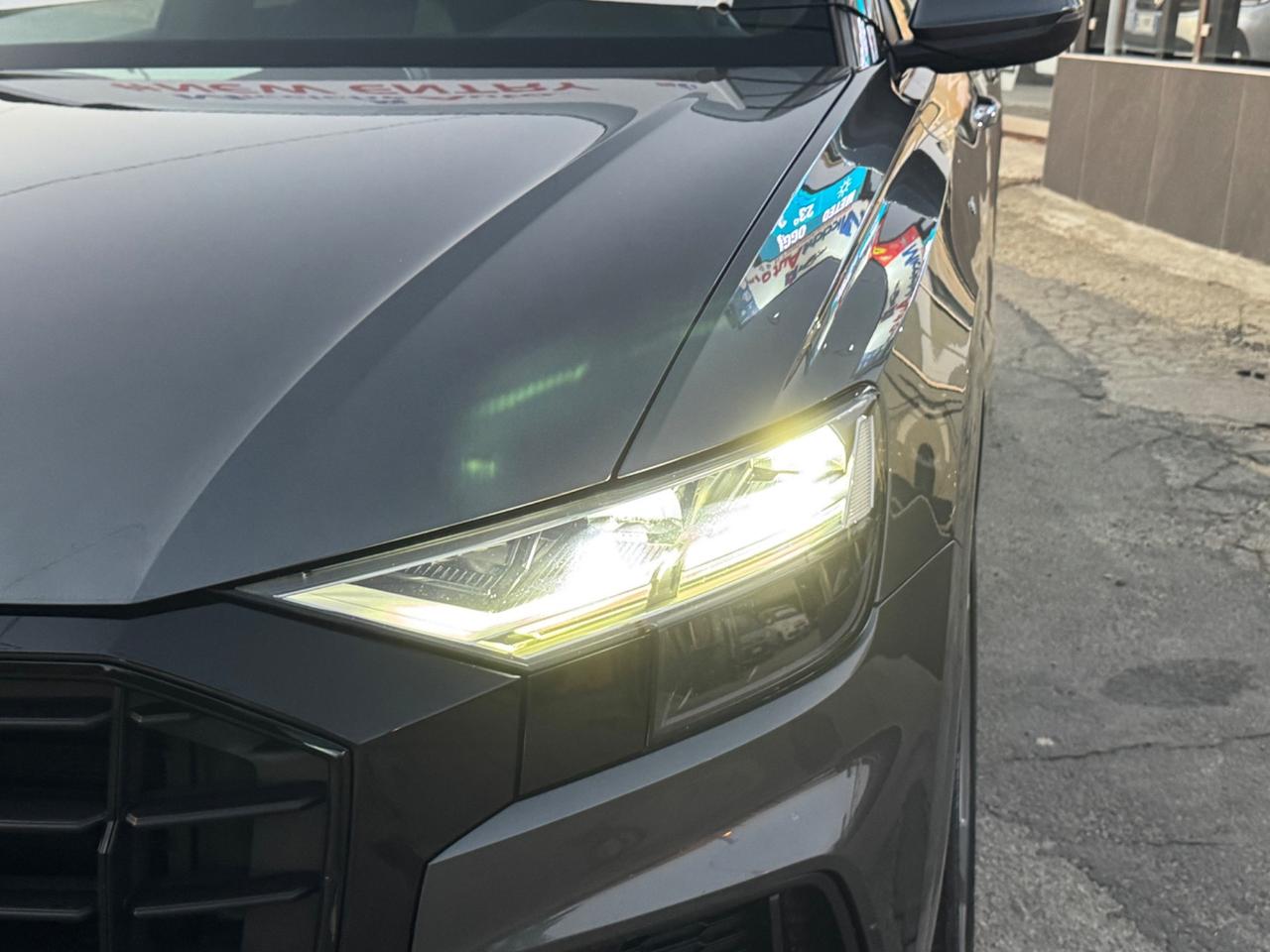 AUDI Q8 45 TDI 231 CV S-LINE FULL IVA