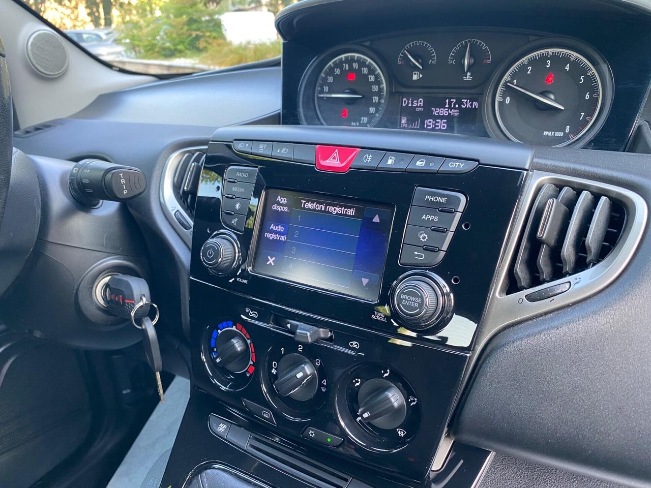 Lancia Ypsilon 1.2 69 CV 5 porte GPL Ecochic Gold