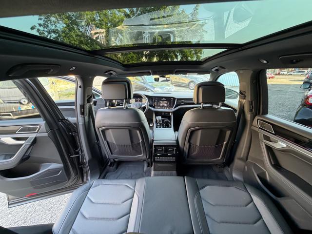 VOLKSWAGEN Touareg 3.0 V6 TDI 286 CV SCR R-Line Final Edition