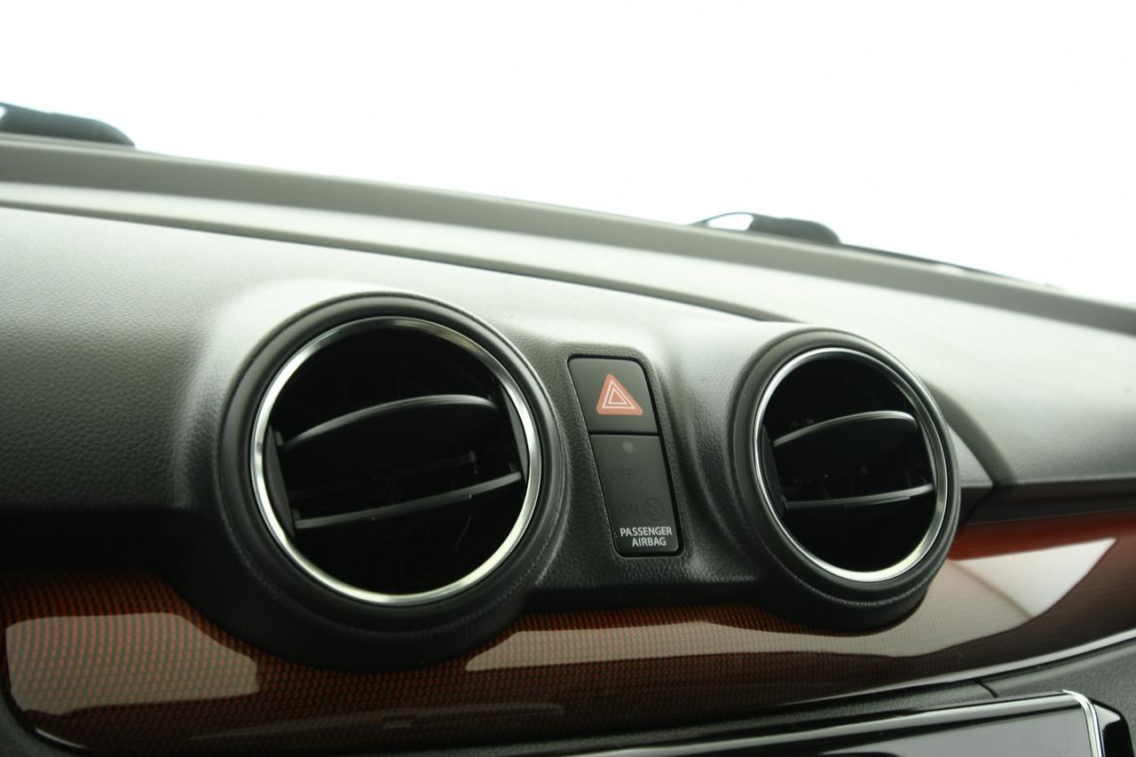 SUZUKI Swift 1.4h Sport 2wd ACC+CAMERA+C17"+NEOPATENTATI