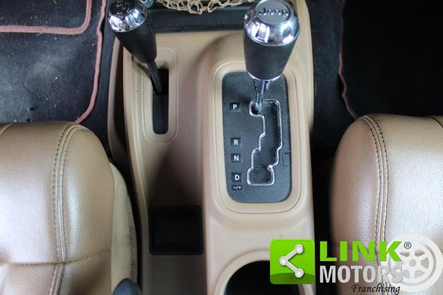 JEEP Wrangler Unlimited 3.6 V6 Sahara Auto con gancio traino