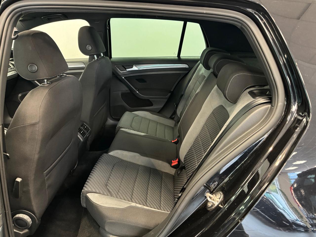 Volkswagen Golf 1.5 TSI ACT DSG 5p. Sport R LINE TETTO LED