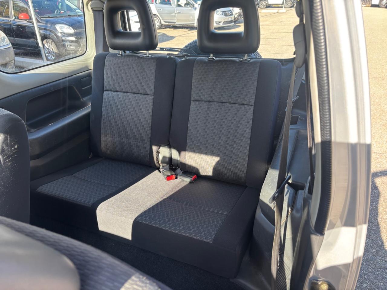 Suzuki Jimny 1.5 DDiS cat 4WD SOLO PER OPERATORI DEL SETTORE.