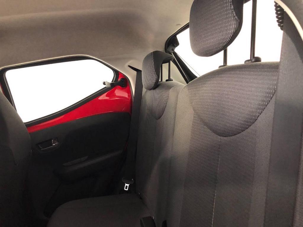 Toyota Aygo 5 Porte 1.0 VVT-i x-play