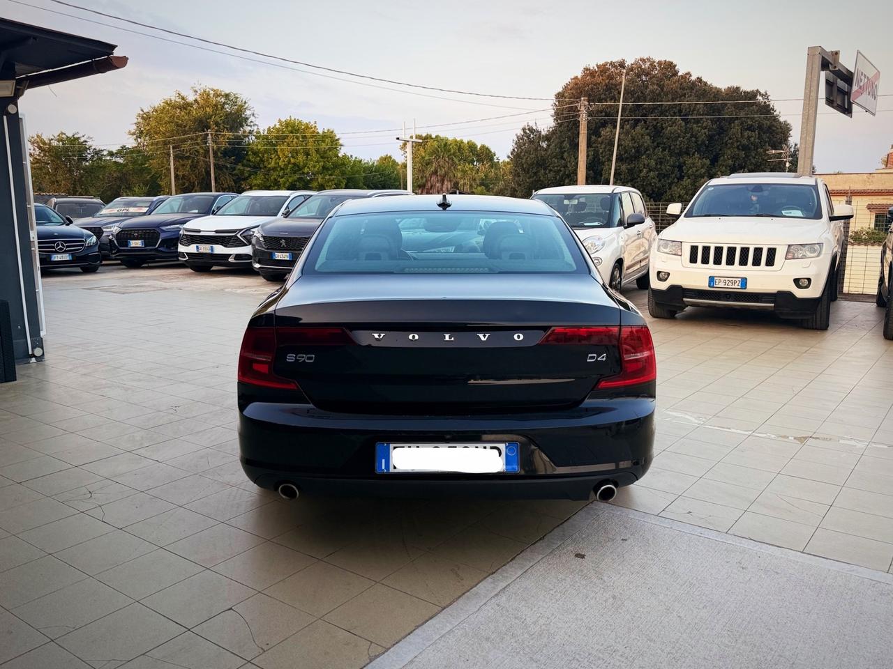 Volvo S90 D4 Geartronic R-design Garanzia 12 Mesi
