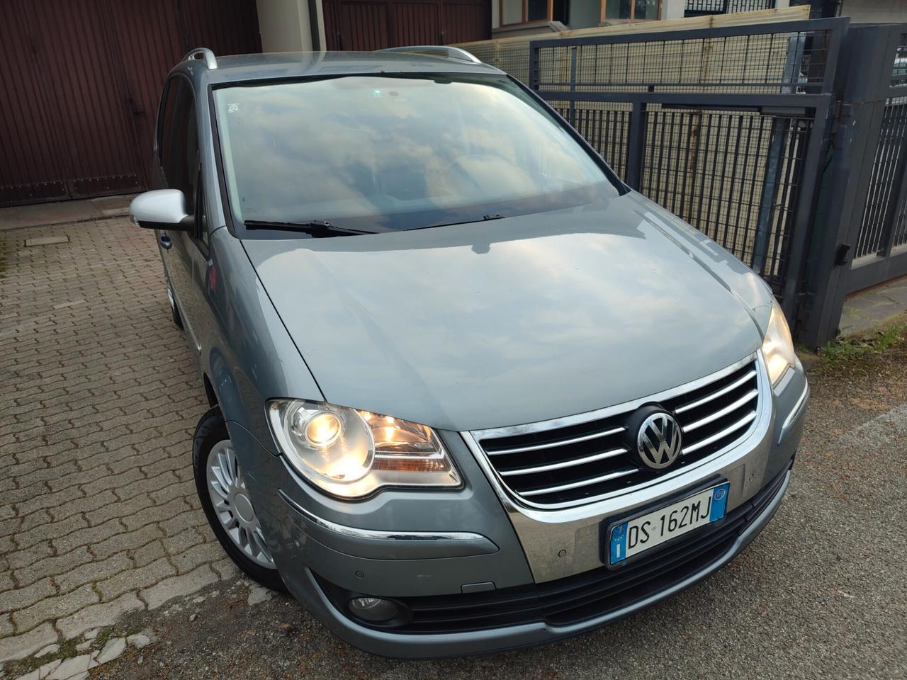 VOLKSWAGEN TOURAN 2009 2.0DIESEL 7POSTI FULL OPT.