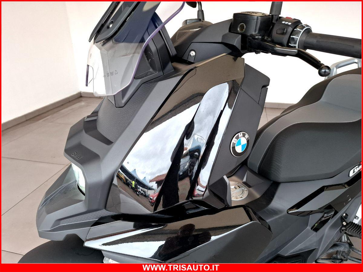 Bmw C 400 X (PARABREZZA+BAULETTO)