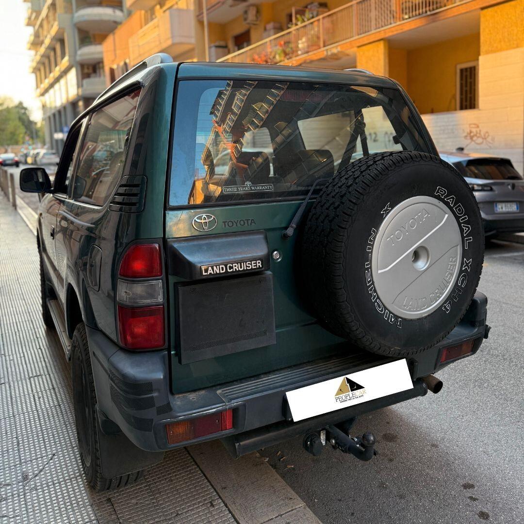 Toyota Land Cruiser 3.0 TD 3p KZJ90 STD