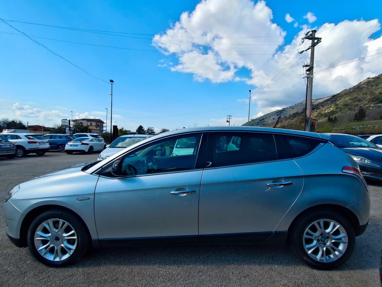 Lancia Delta 1.6 MJT Silver