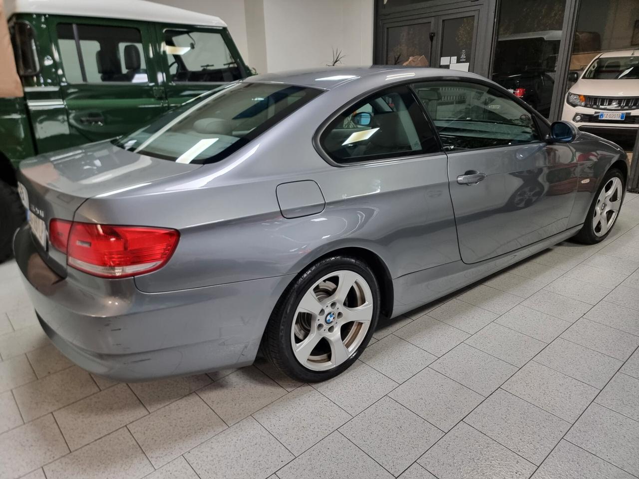 Bmw 320i COUPE' AUTOMATICA