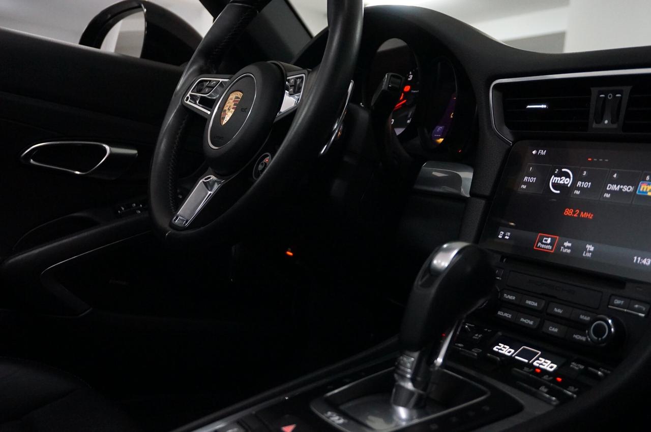 Porsche 911 3.0 Carrera Cabriolet 991