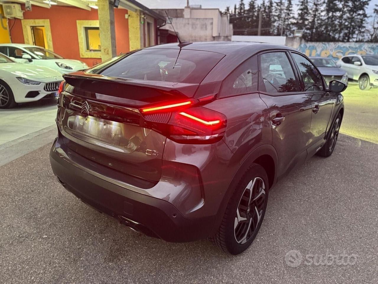 C4 BlueHDi130 EAT8 Shine retrocam Sensori CASTEL 8