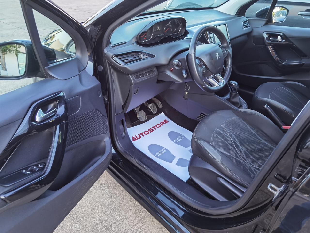 Peugeot 208 1.4 HDi 68 CV 5 porte Active