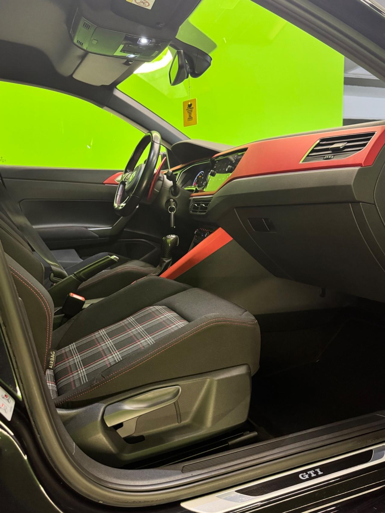 Volkswagen Polo 2.0 TSI DSG GTI BlueMotion Technology