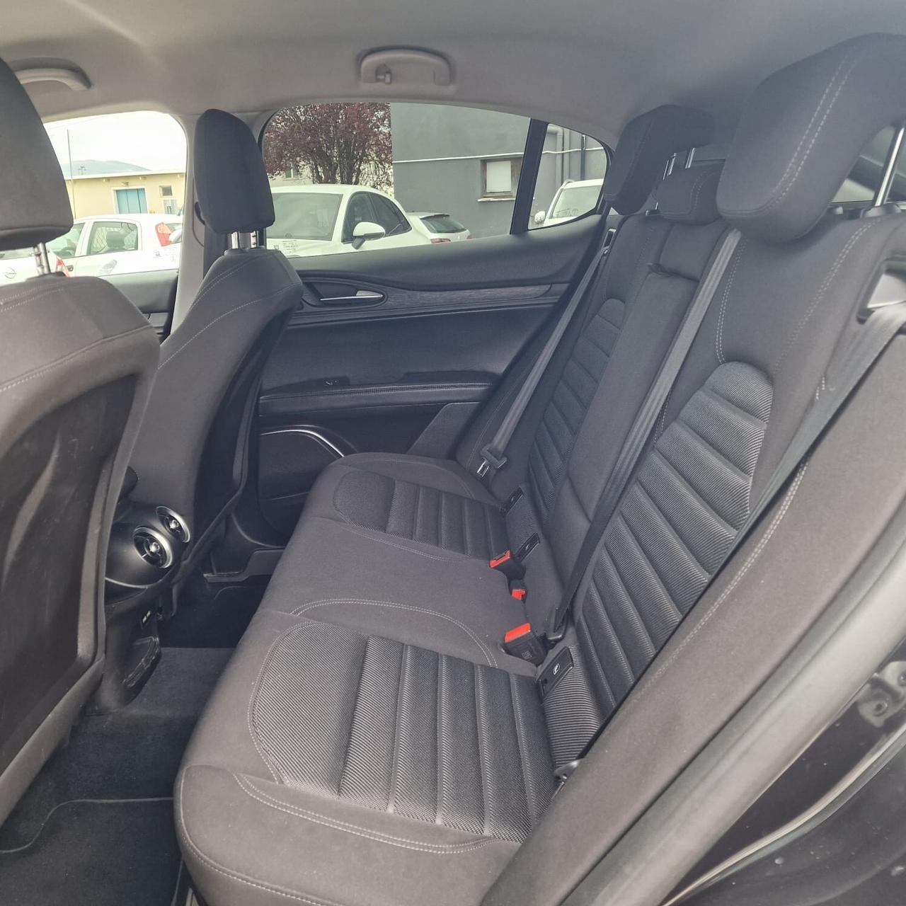 Alfa Romeo Stelvio 2.2 Turbodiesel 160 CV N1 AUTOCARRO 5 POSTI UNIPROPRIETARIO