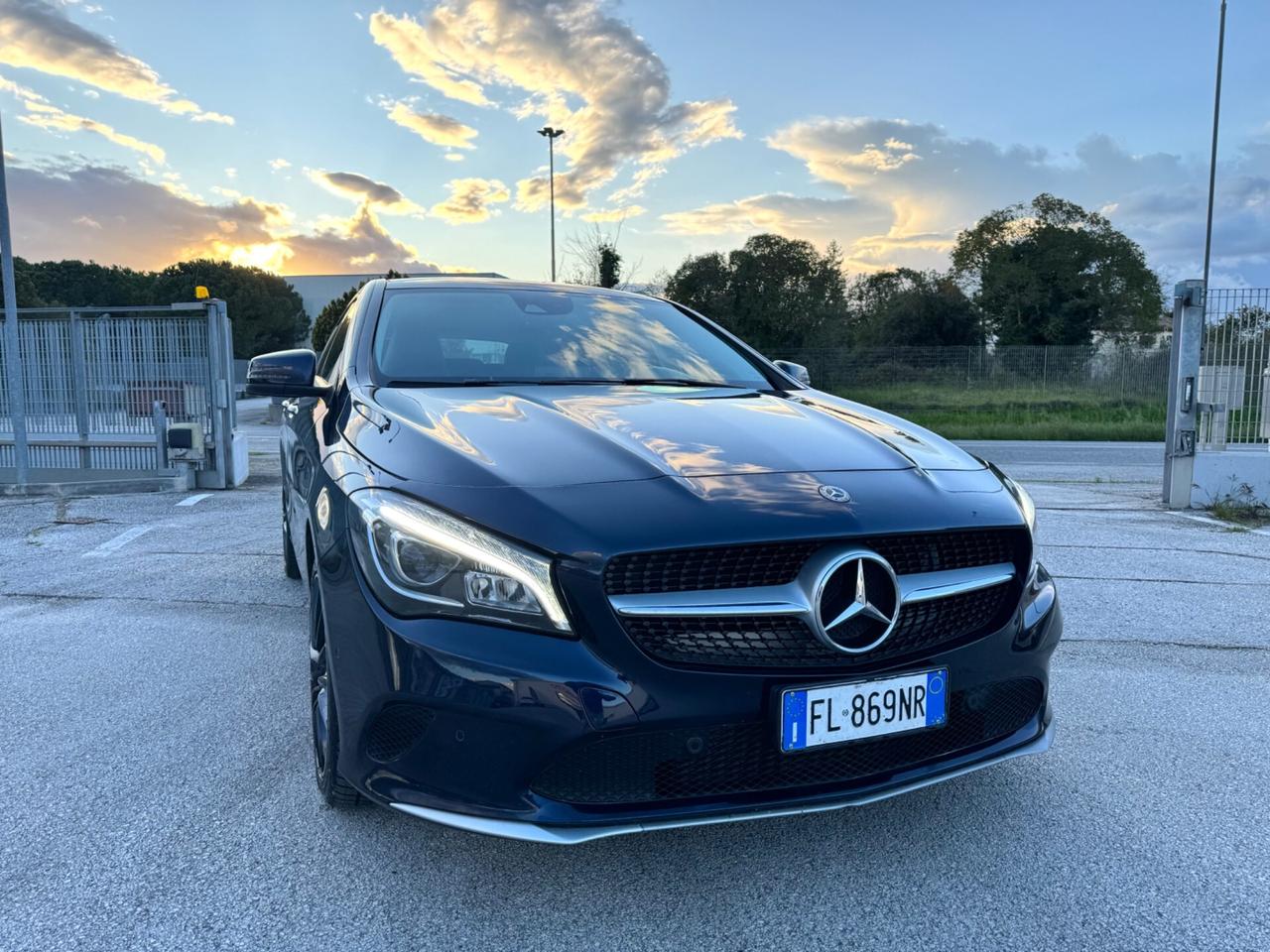 MERCEDES CLA 200d S.B. Sport - Tetto Led Navi