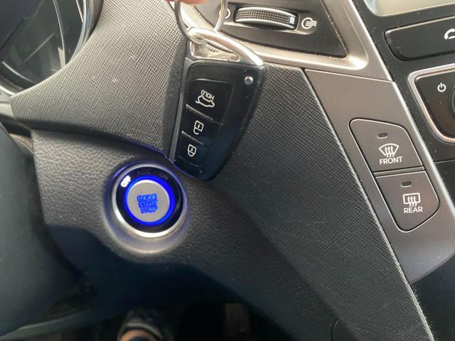 HYUNDAI Santa Fe 2.2 CRDi 4WD A/T XPossible