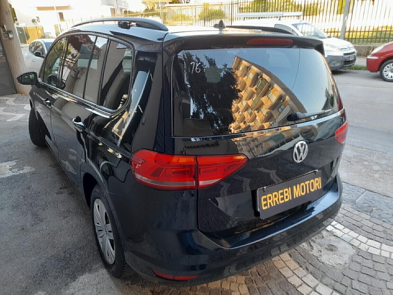 Volkswagen Touran 7 POSTI 2.0 115cv AUTOMATICO