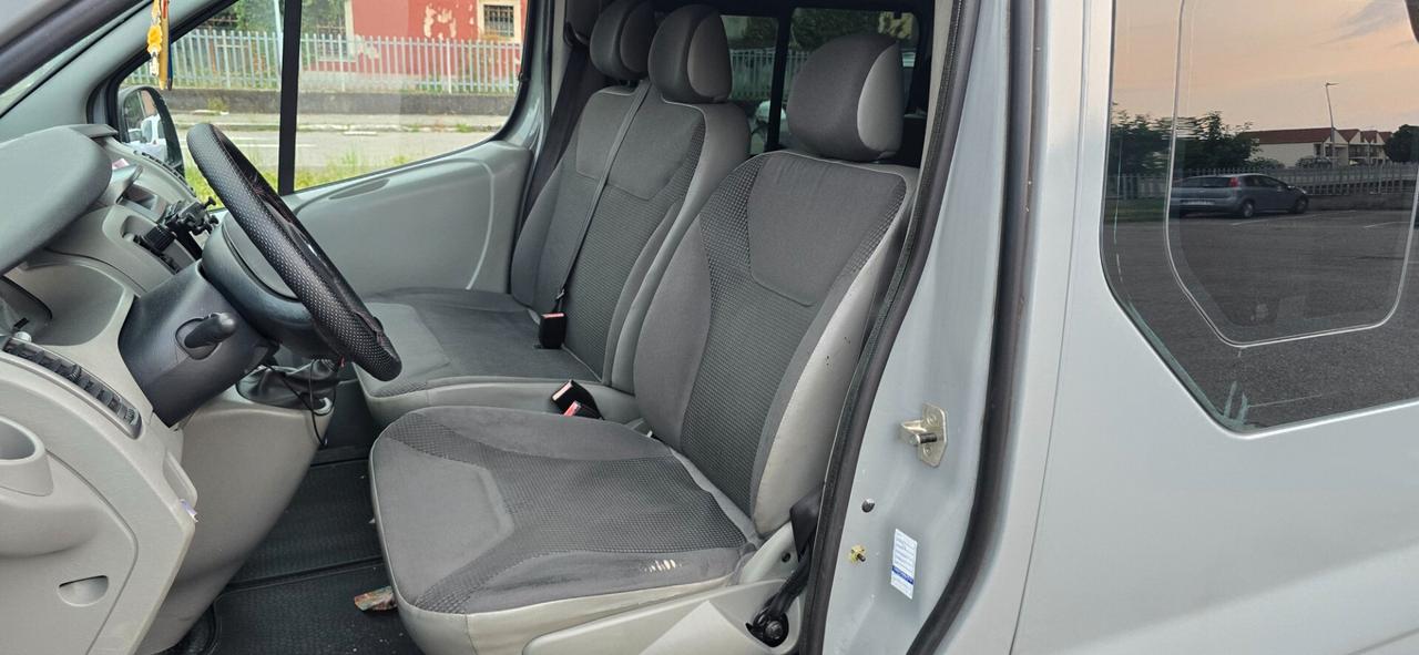 Opel Vivaro 27 2.0 CDTI PC-TN 9 posti