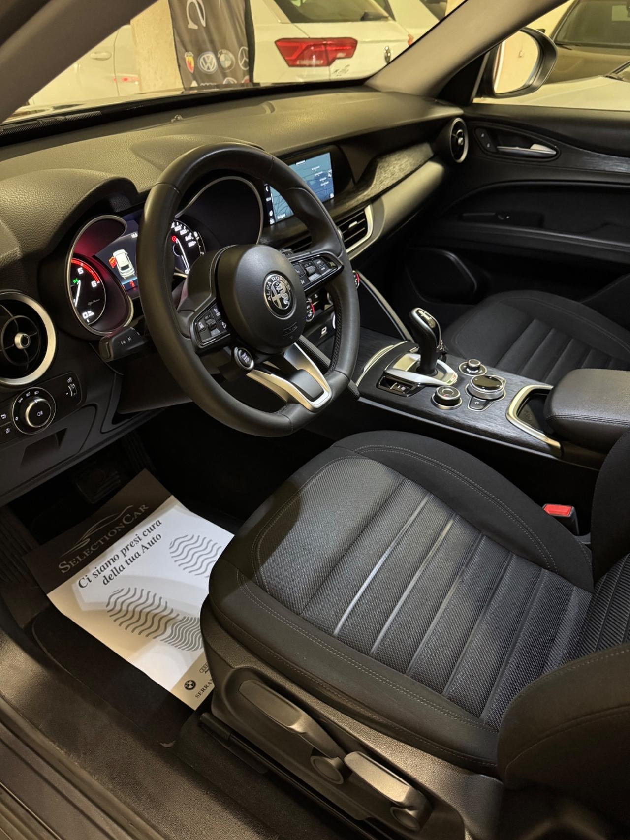Alfa Romeo Stelvio 2.2 Turbodiesel 160 CV AT8 RWD Business