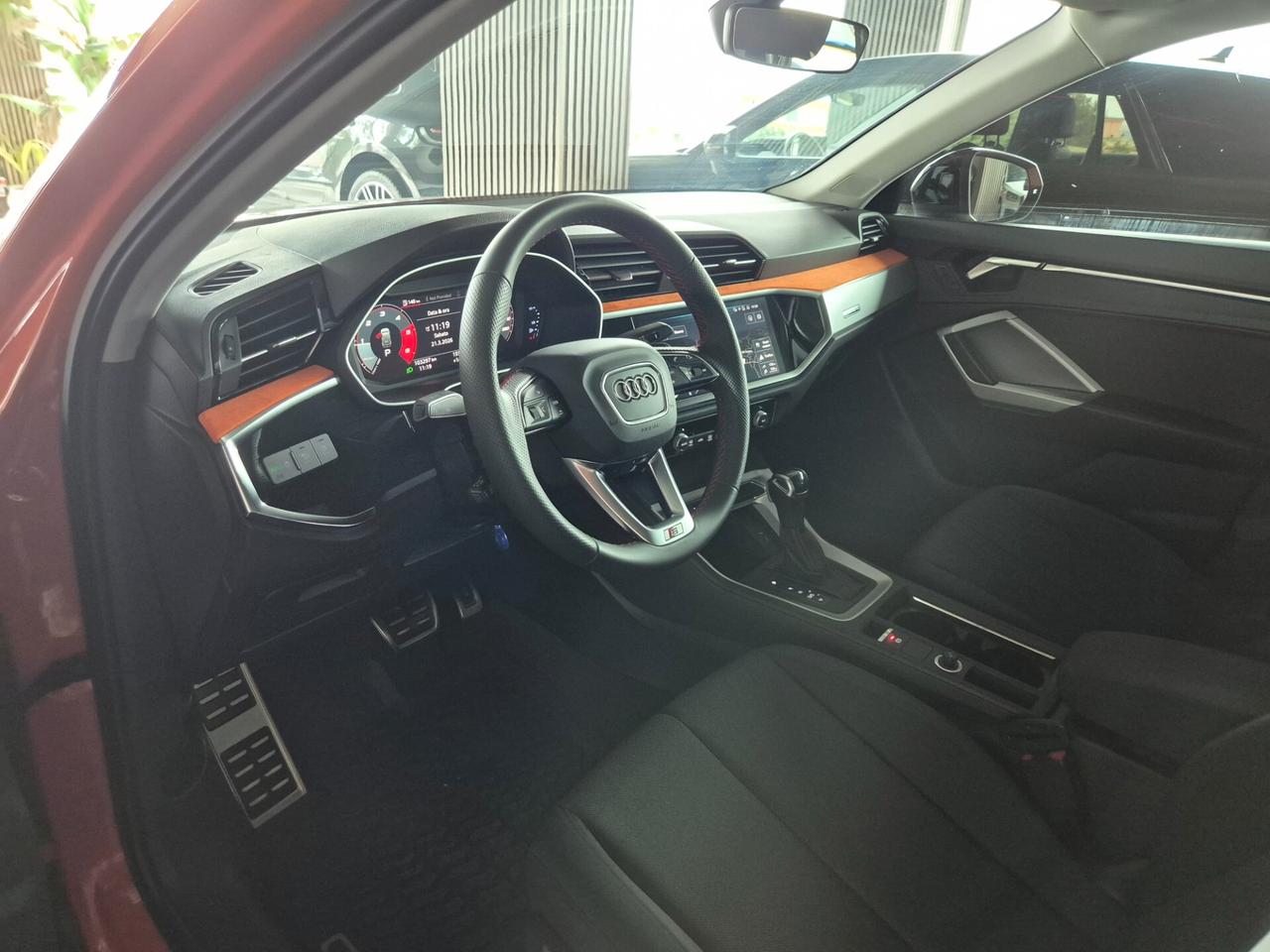 Audi Q3 40 TDI quattro S tronic Sline edition IDENTITY BLACK