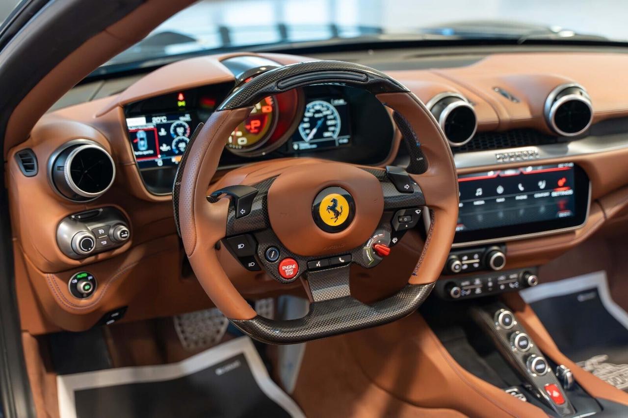 Ferrari Portofino BLU POZZI/TERRA BRUCIATA/CARBONIO