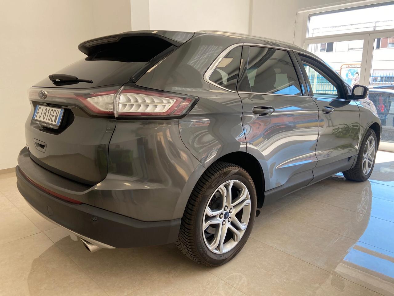 Ford Edge titanium 210 cv