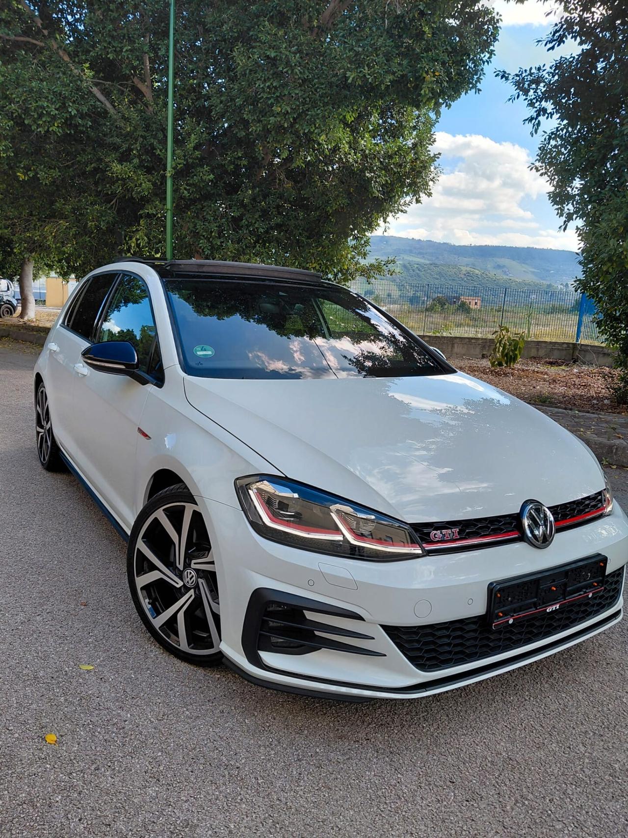 Volkswagen Golf GTI Performance 2.0 245 CV TSI DSG 5p. BMT