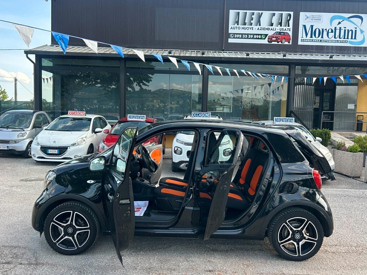 " UNA CHICCA " Smart ForFour 70 1.0 twinamic Passion