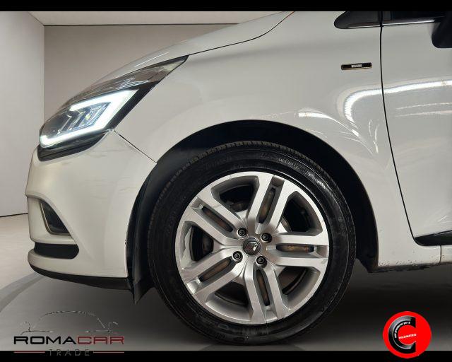 RENAULT Clio TCe 12V 75 CV 5 porte Moschino Life