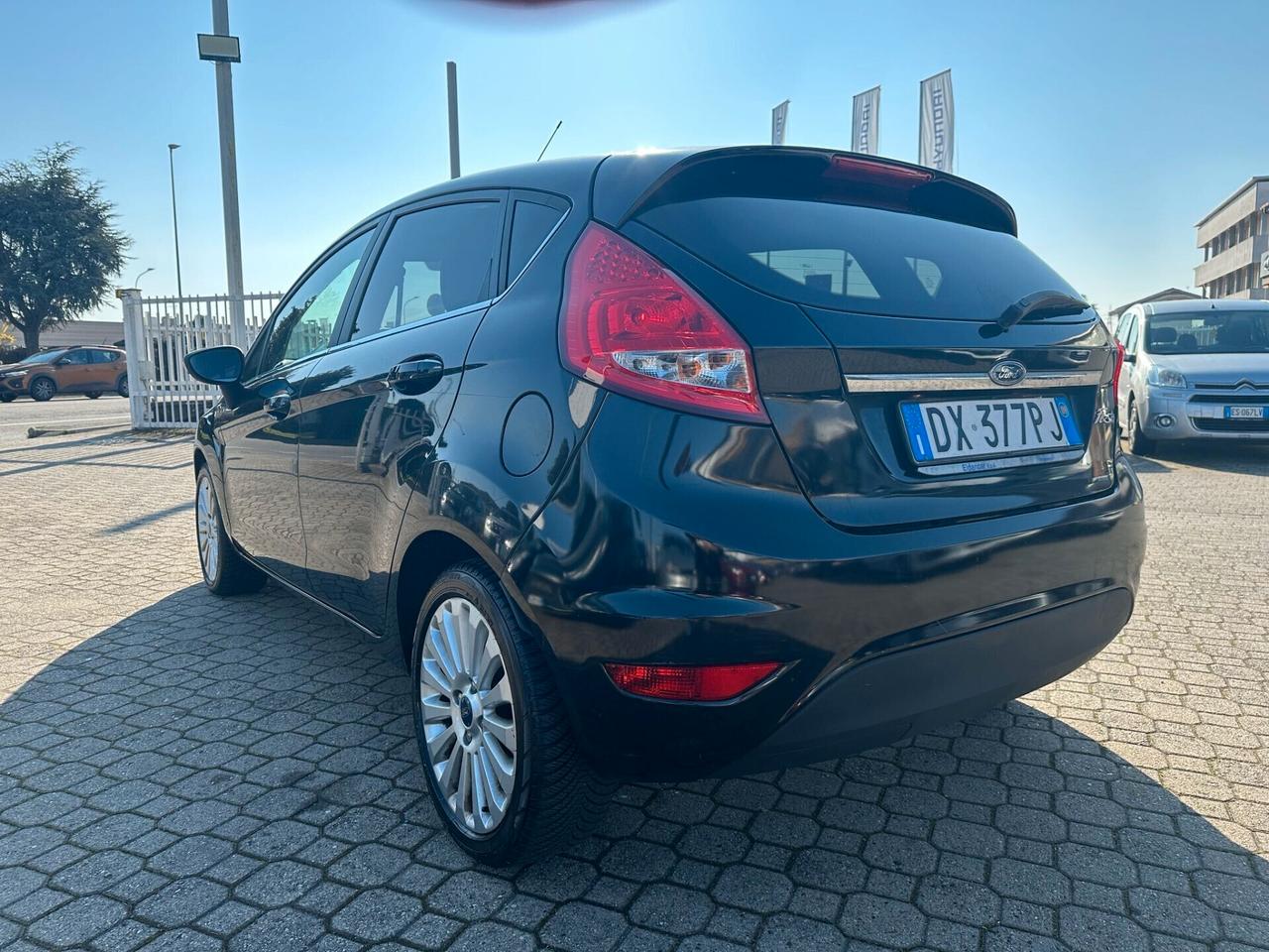 Ford Fiesta 1.4 5 porte Bz.- GPL Titanium