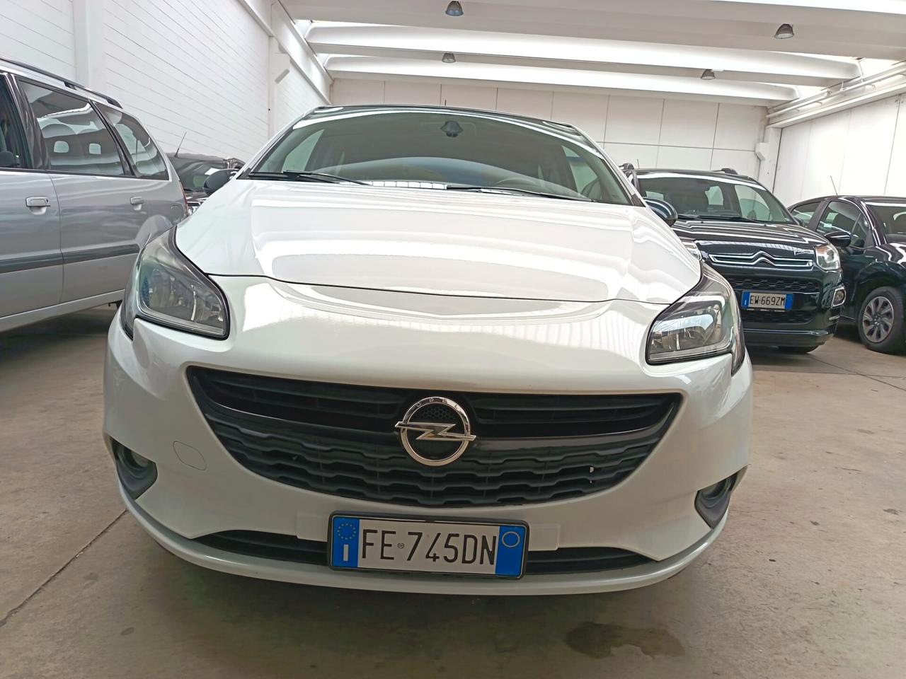 Opel Corsa 1.4 90CV GPL Tech 5 porte 68kW