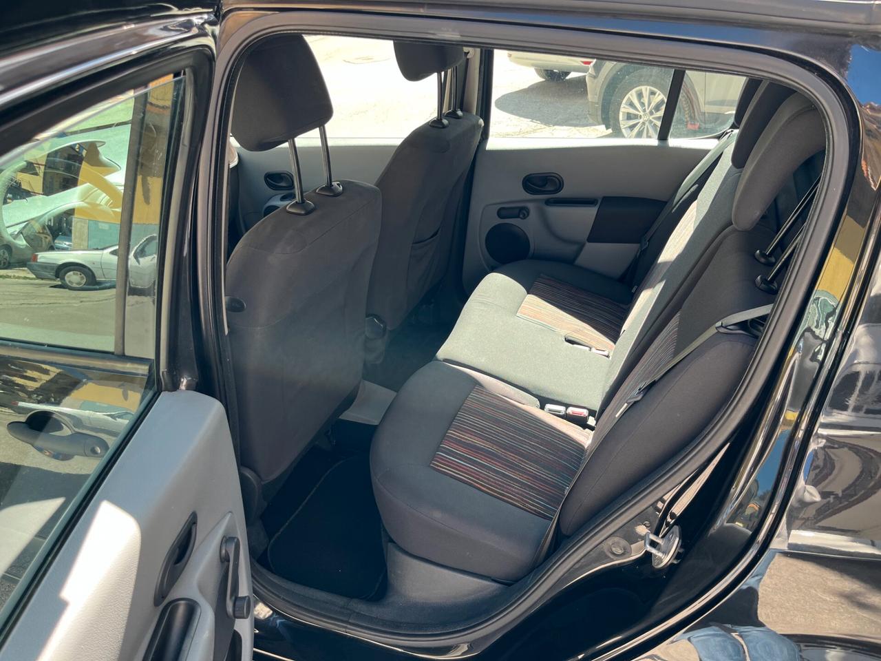 Renault Modus 1.2 16V Attractive