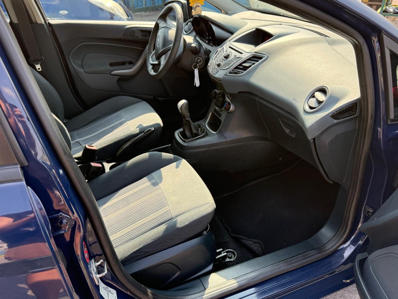 Ford Fiesta 1.6 TDCi 90CV 5 porte DPF Titanium