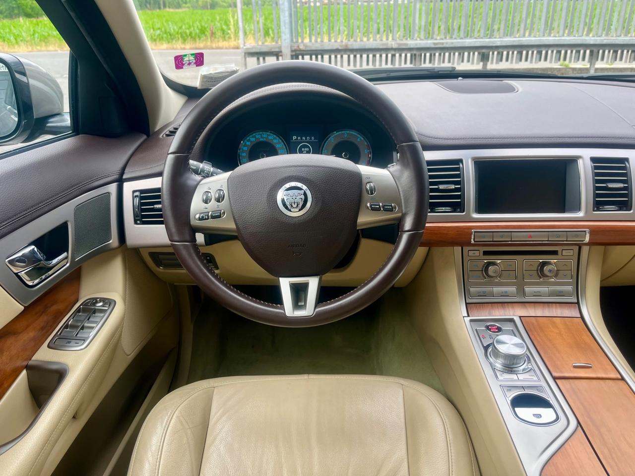 Jaguar XF 3.0 DS V6 Premium Luxury
