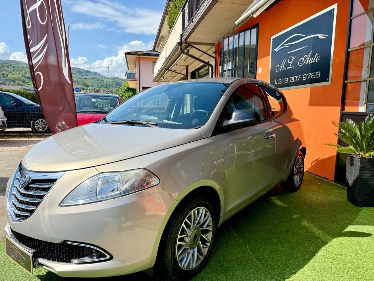 Lancia Ypsilon 1.2 69 CV 5 porte S&S Platinum
