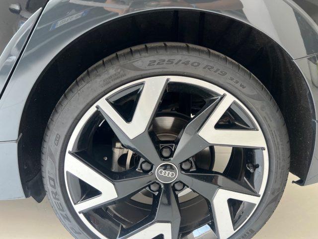 AUDI A3 allstreet 35 TDI S tronic S LINE Identity Contrast