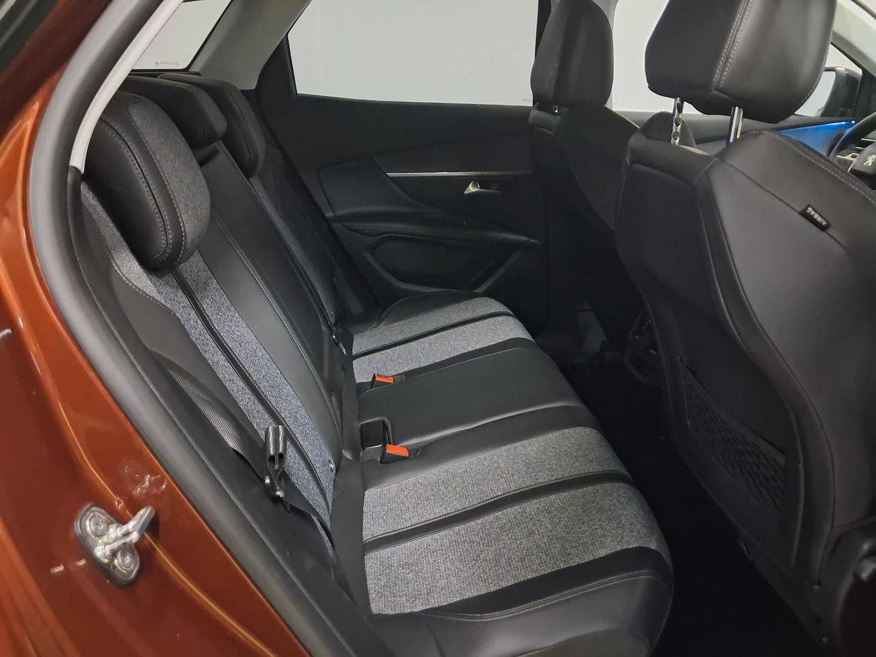 Peugeot 3008 BlueHDi 1.6 hdi unico prop 2017