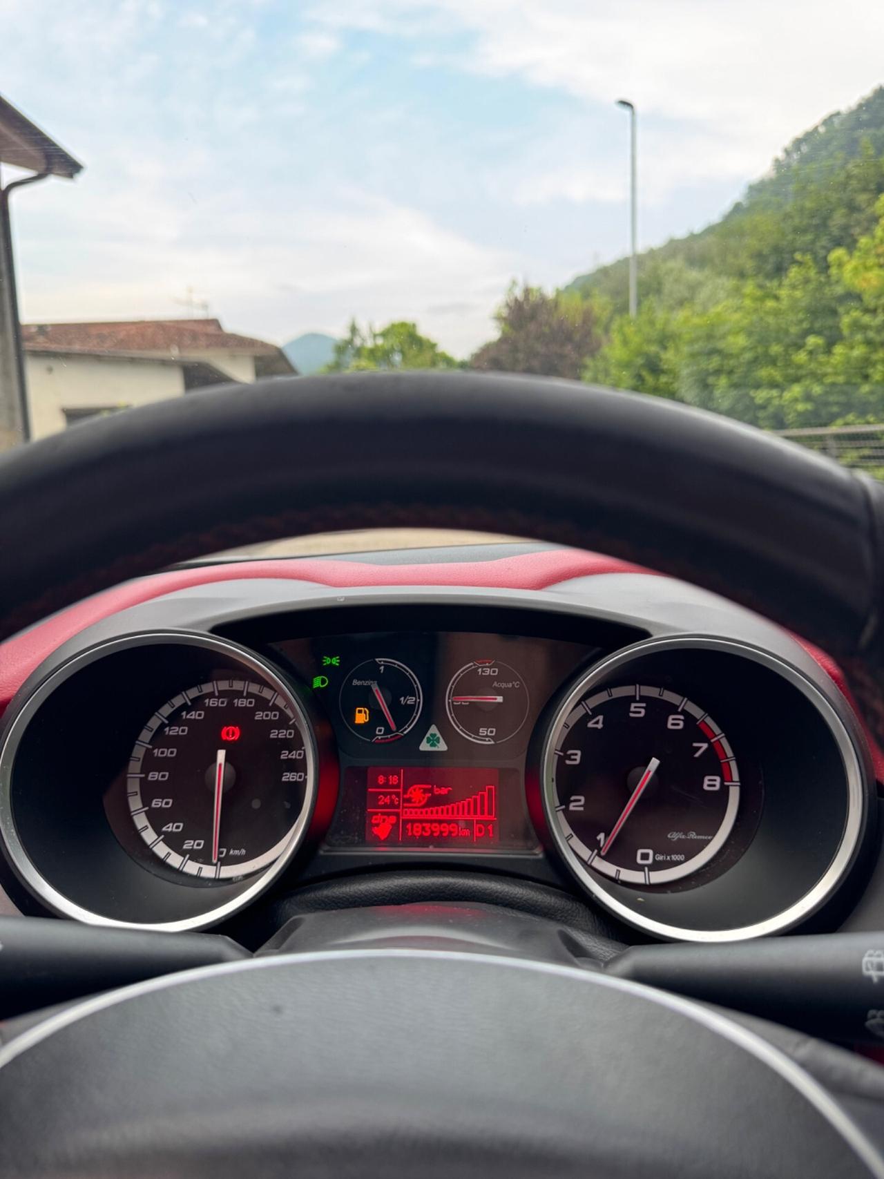 Alfa Romeo Giulietta 1750 Turbo TCT Quadrifoglio Verde