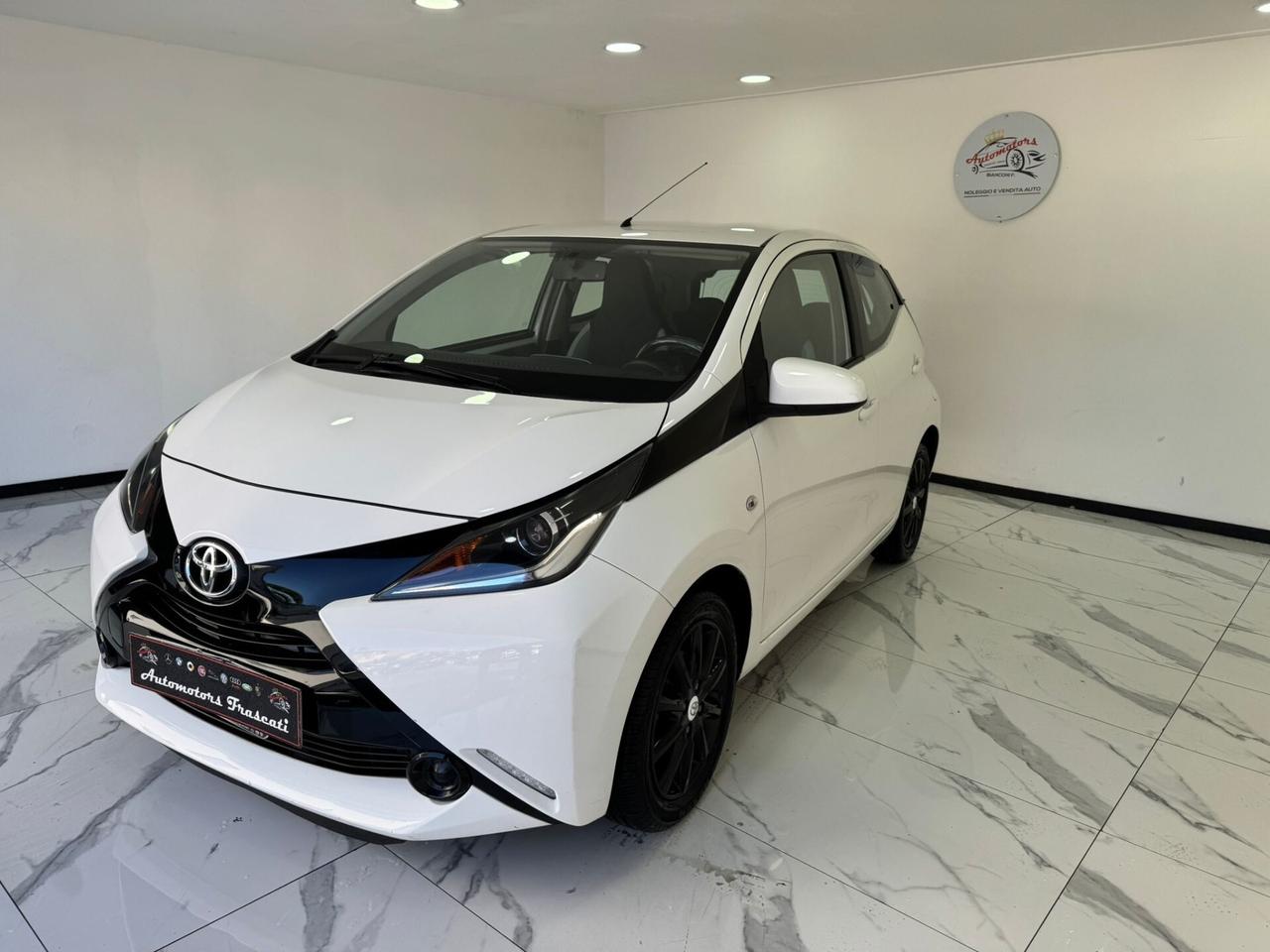 Toyota Aygo 1.0 VVT-i 69 CV 5 porte -TELECAMERA-GARANTITA-2017