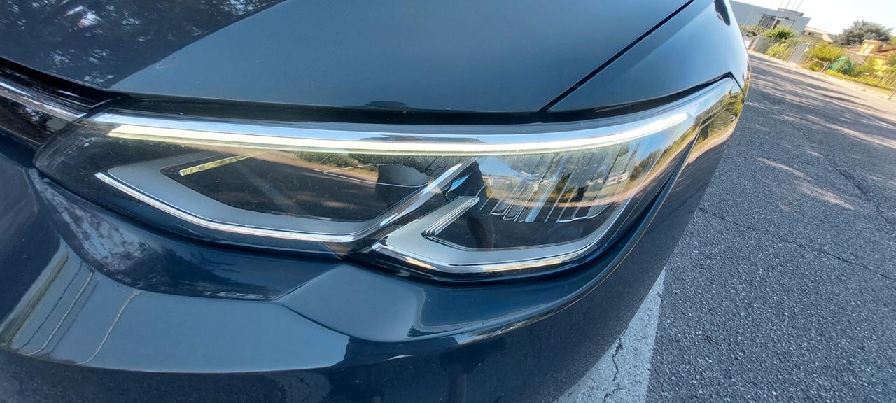 GOLF 8 DSG 2,0 DIESEL 115 CV STRAFULL NAVI LEGA TELEFONO CRUISE CAMBIO AUTOMATICO NUOVA