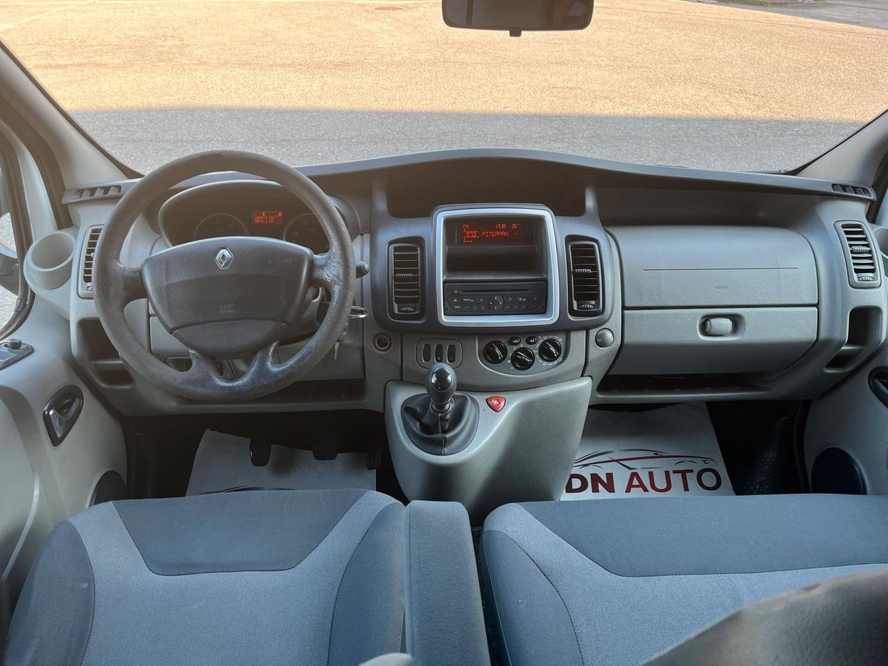 Renault Trafic 2.0 dCi Long 9posti
