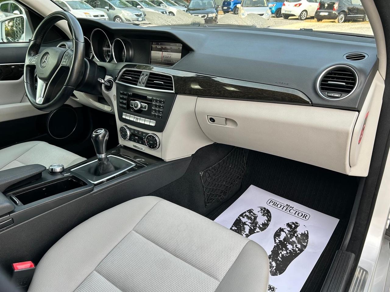 MERCEDES C220 170CV AVANTGARDE CERTIFICATA UNICO