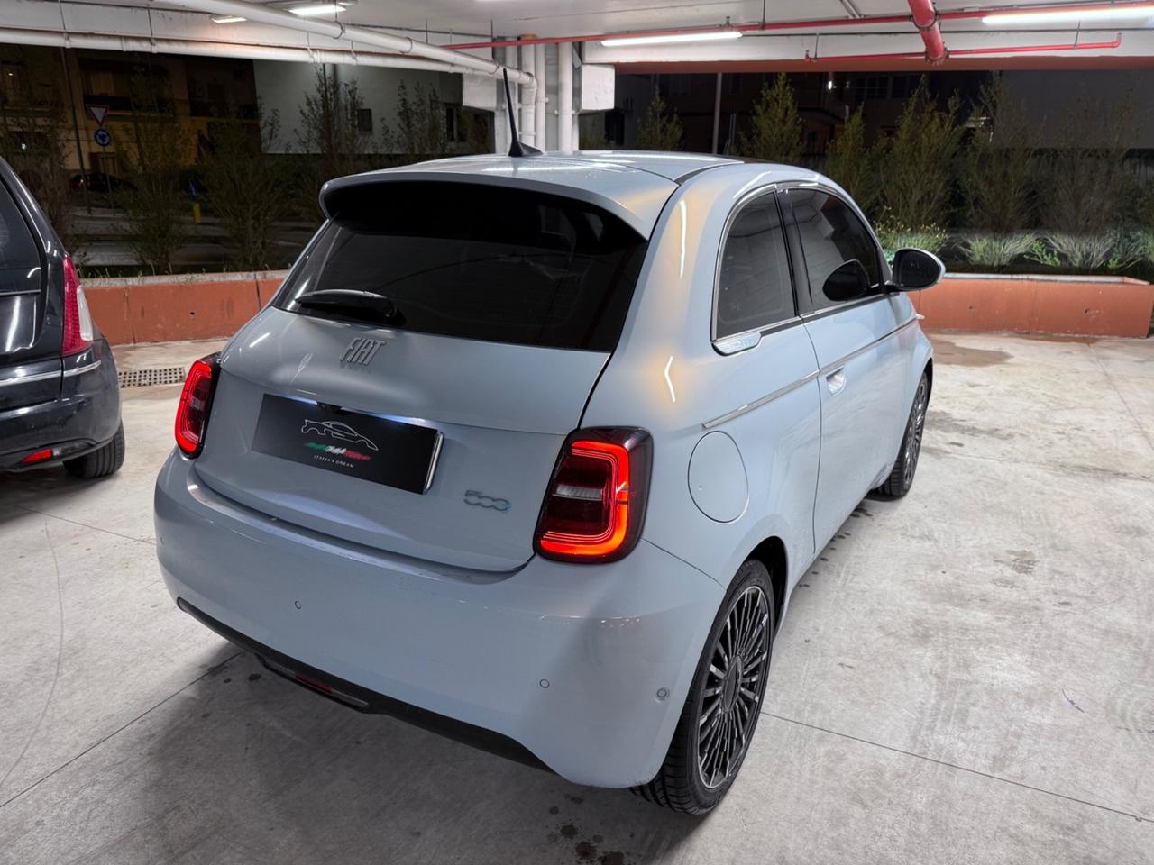 Fiat 500 500e 42 kWh La Prima - AUTO FULL