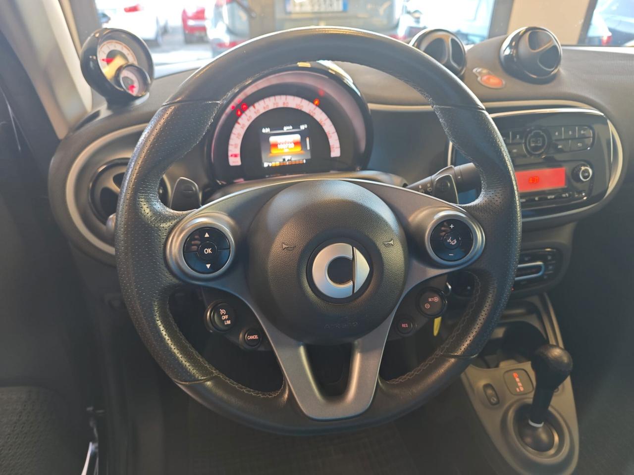 Smart ForTwo 1000 52 kW MHD cabrio passion
